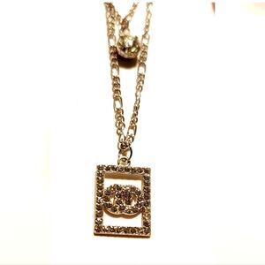 NWT BLING SILVER SQUARE TRI-STRAND NECKLACE!